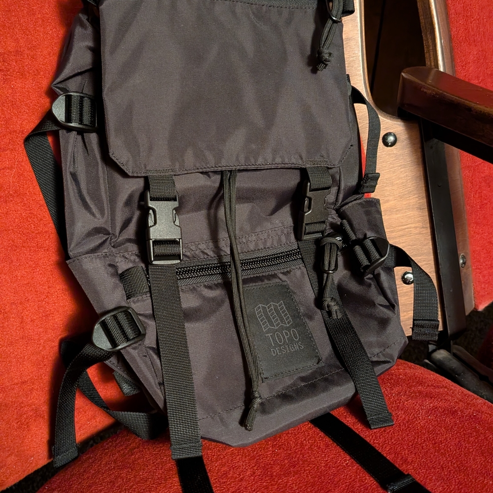 Topo Designs Rover Pack Mini – Black